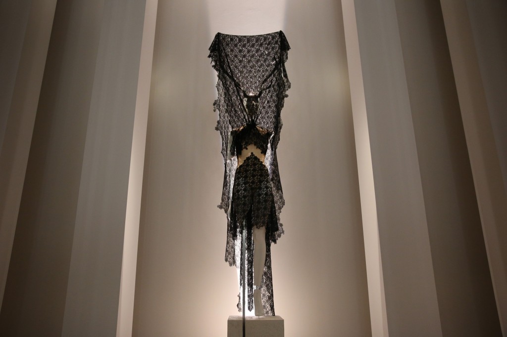 450521377 An Alexander McQueen outfit from his Autumn:Winter 1996 collection