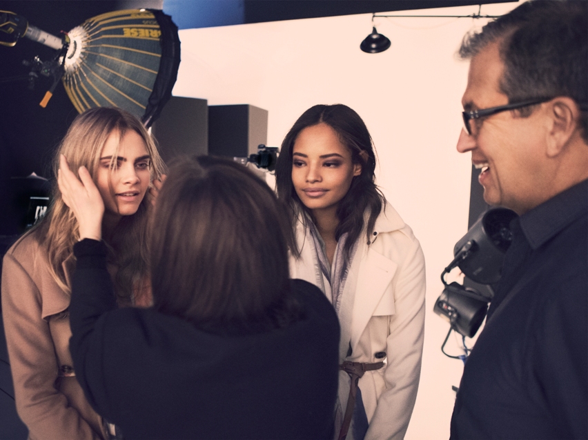Cara Delevingne and Malaika Firth behind the scenes on the Burberry Autumn_Winter 2014 campaig_001
