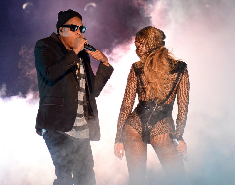 碧昂絲Beyoncé&傑斯Jay-Z《On The Run Tour》versace2