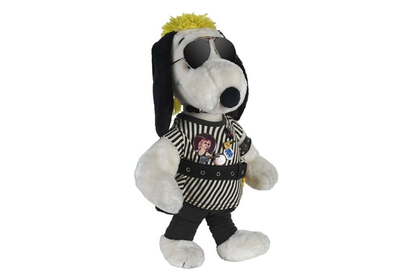 A Betsey Johnson 史努比  「Snoopy in Fashion」時尚計畫