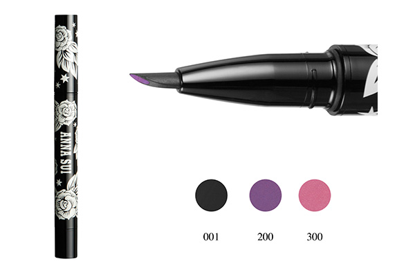 Anna Sui全新推出的「魅力弄色防水眼線膠筆」，共有三色(魔力黑、魅力紫、豔色桃)，其中艷色桃能配合秋冬流行妝容勾勒出彩色眼線，增加妝容風格變化。