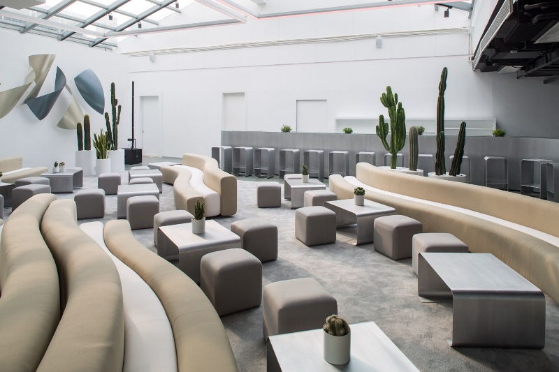 Louis Vuitton「系列一 全新系列，靈感之約」/  臨時店Lounge