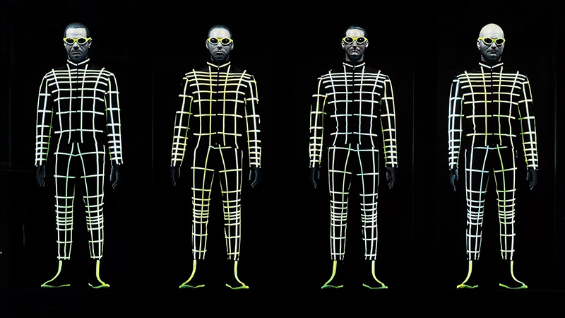 即使出道數十年，Kraftwerk的表演依舊相當前衛，3D視覺藝術向來都是他們演唱會的重頭戲。