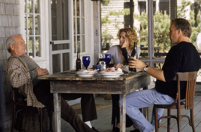 作為自己第一部改編電影的《瓶中信》，尼可拉斯表示他最喜愛劇中三位主角坐在前廊談天的鏡頭。