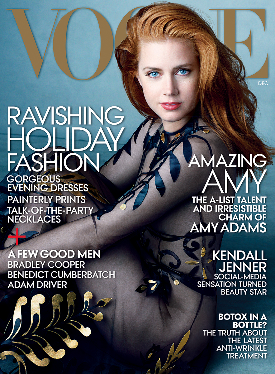 艾美亞當斯擔任美國版《VOGUE》12月號的封面人物，談論她的過去，以及最新電影《大眼睛》