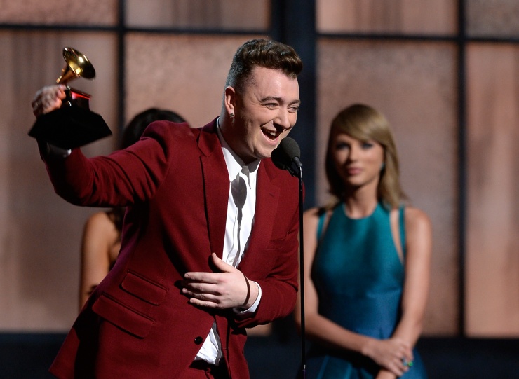 英國歌手山姆史密斯以超級新人之姿，橫掃2015葛萊美四項大獎。