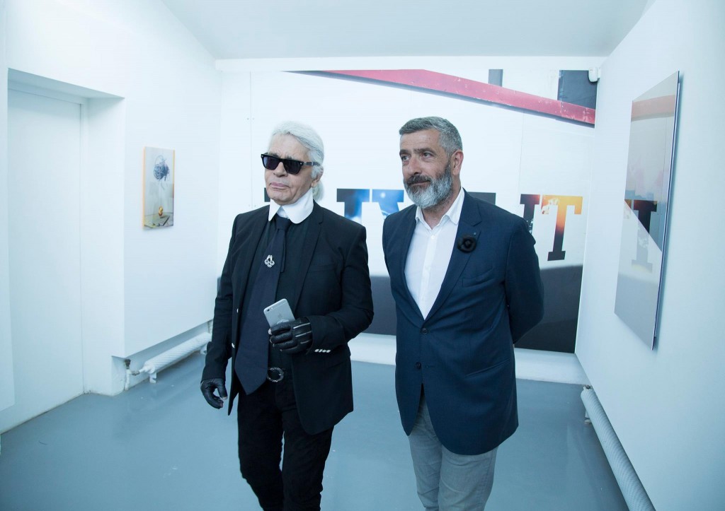 法國海耶爾國際時尚攝影藝術節 時尚大帝再度開講 Karl Lagerfeld：「設計師只有好壞之分。」 (圖/Villa Noailles, Hyères fb，攝影Filep Motwary)