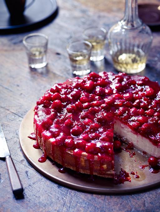 下次生日就試試這款兼具視覺效果與美味的蔓越莓起司蛋糕吧！(圖/Jamie Oliver)