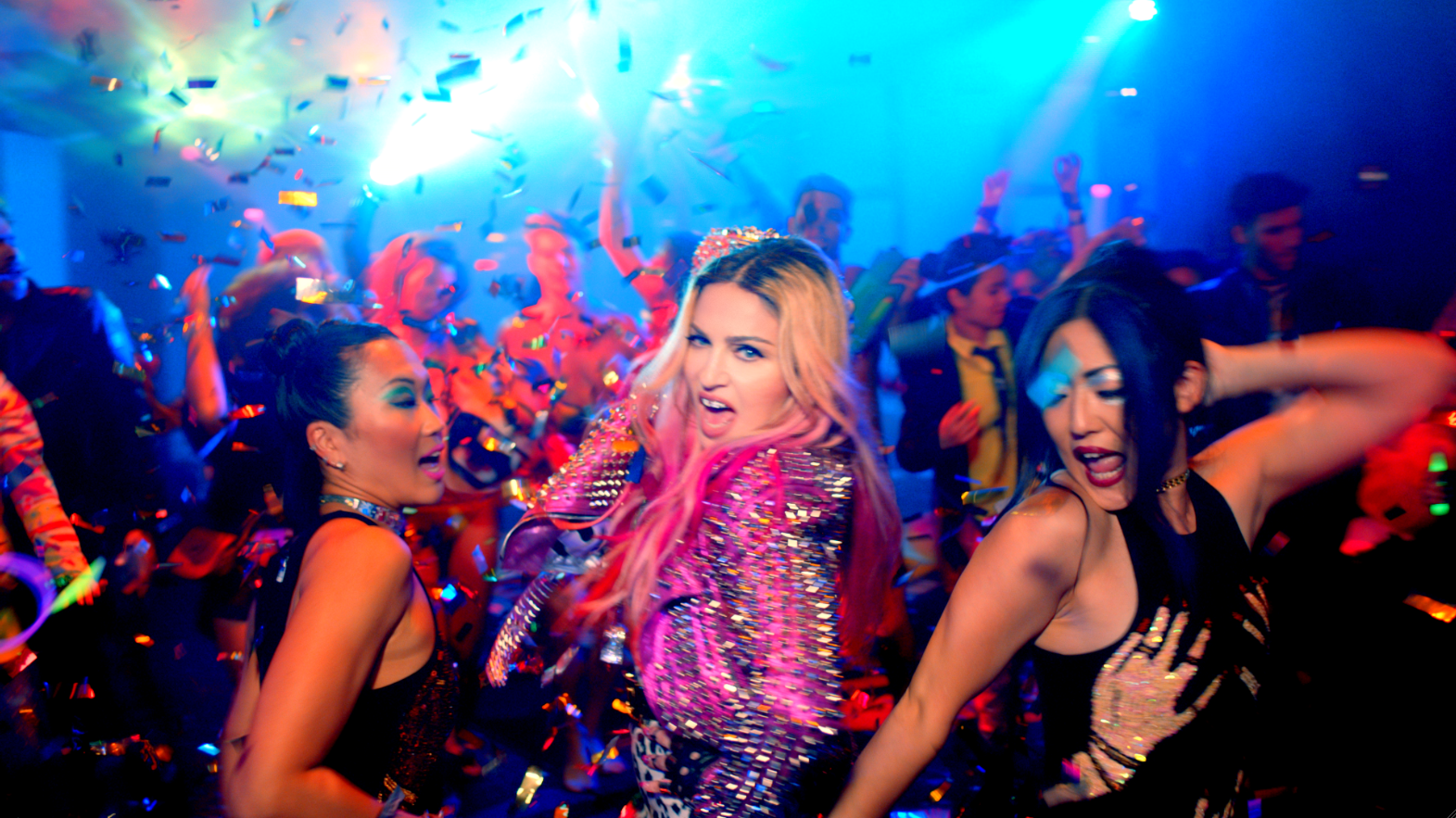 瑪丹娜在「Bitch I'm Madonna」MV中上演派對狂歡