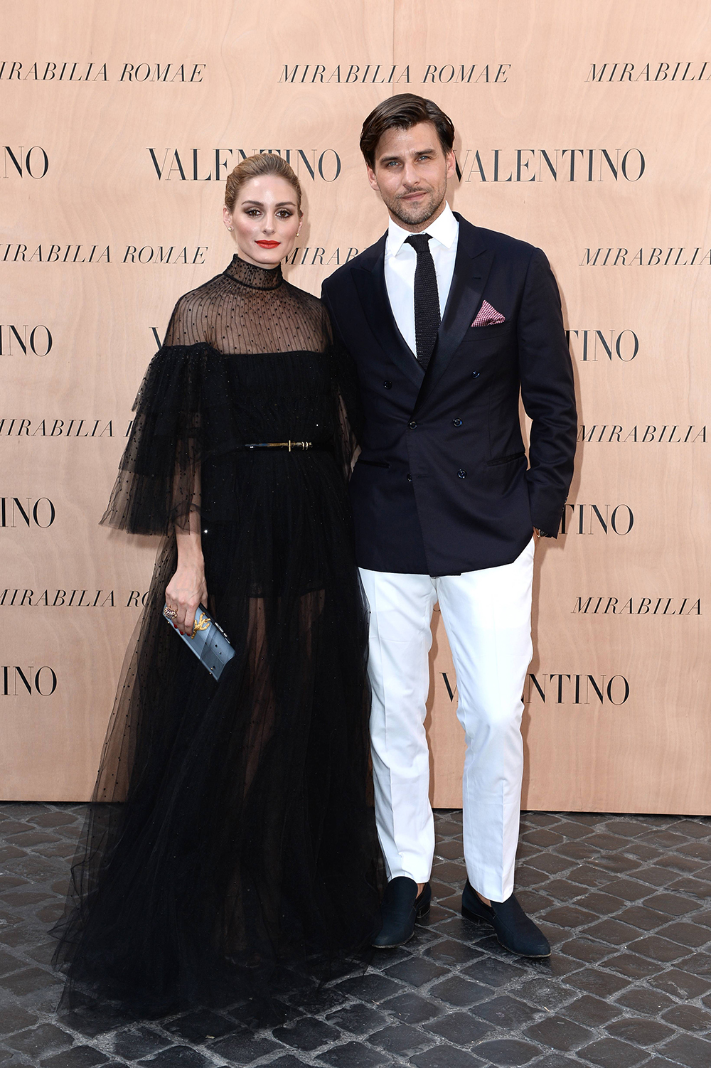 Olivia Palermo與老公 Johannes Huebl 連袂出席看秀（圖/Valentino）
