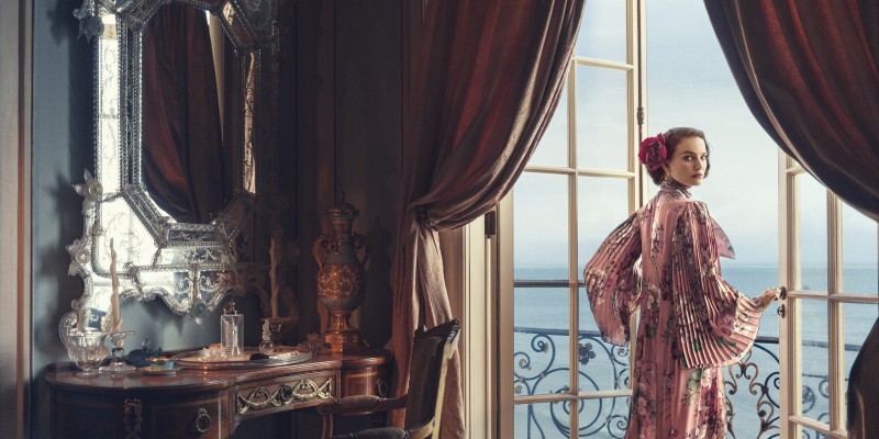 娜塔莉波曼優雅化身夏日粉紅佳人 談紅毯文化「我在其中看見性別歧視問題」9