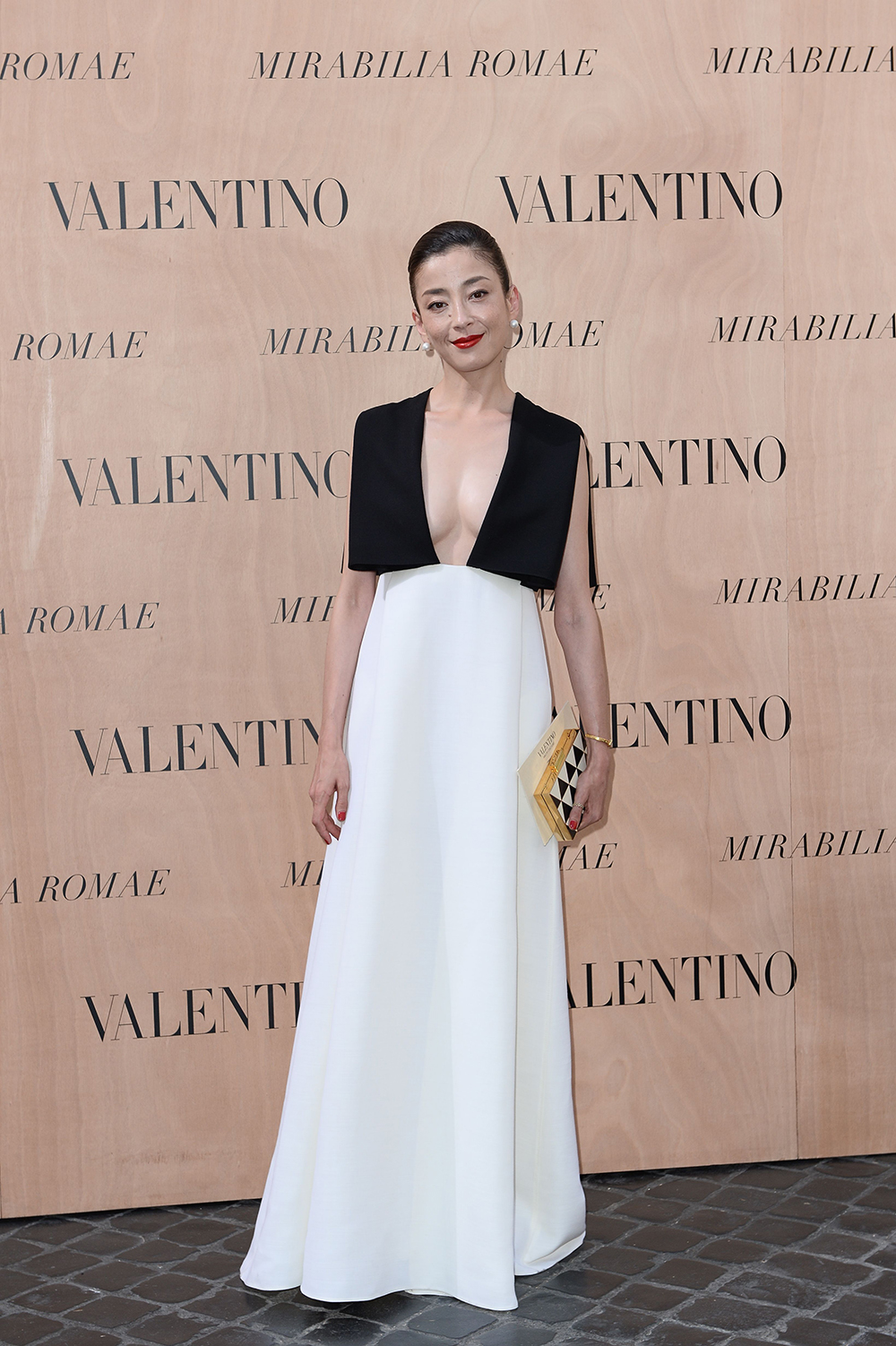日本女星宮澤理惠氣質出席Valentino 2015年秋冬高級訂製服系列時裝秀（圖/ Valentino）