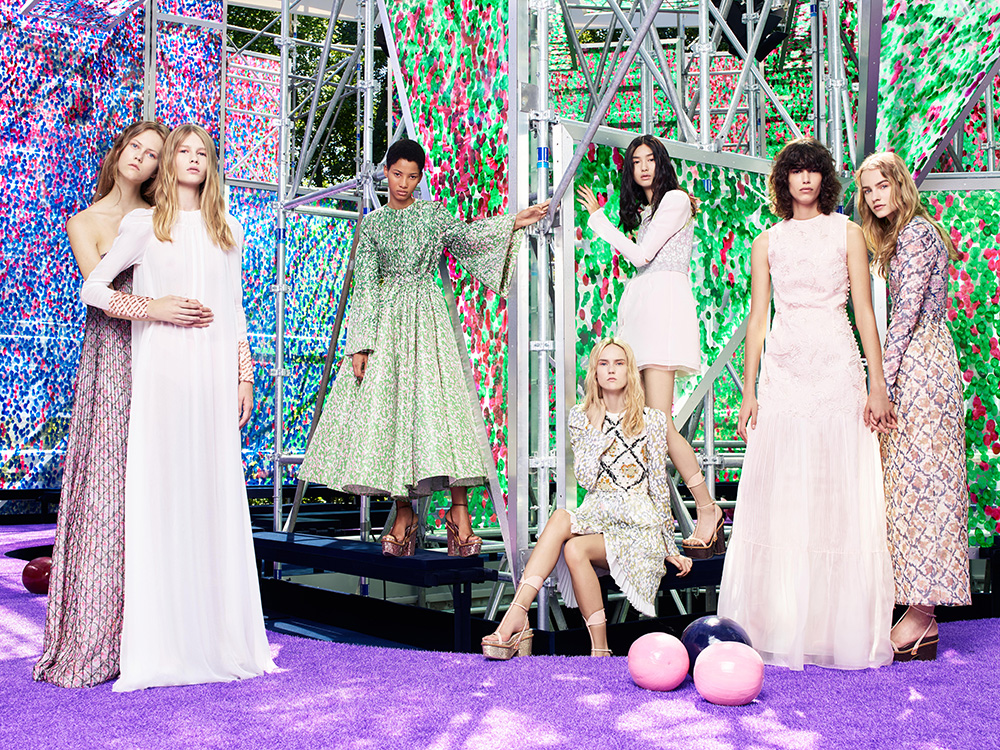 Dior 2015年秋冬高級訂製服以法蘭德斯畫派（Flemish Painting）為靈感（圖／Dior）